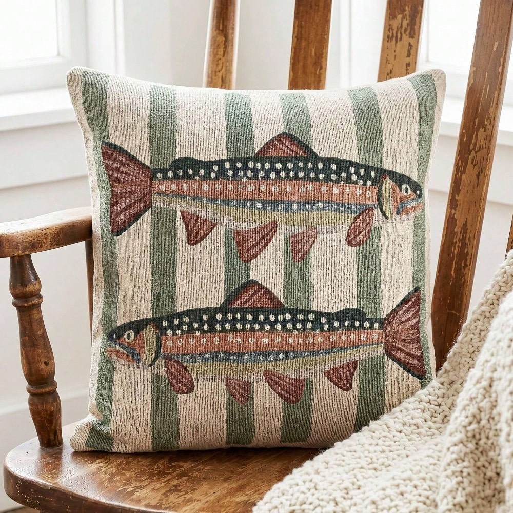 Rainbow Trout Throw Pillow 18x - Pillow Insert 18X18 recension och pris
